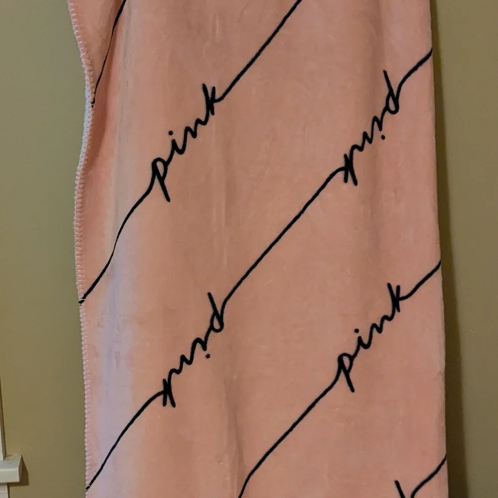 PINK Victoria's Secret Soft Pink Throw Blanket